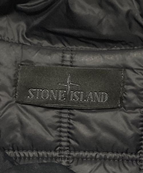 STONE ISLAND（ストーンアイランド）STONE ISLAND (ストーンアイランド) フーデッドジャケット ブラック サイズ:Sの古着・服飾アイテム