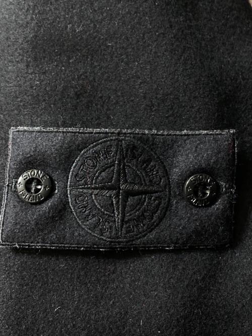 STONE ISLAND（ストーンアイランド）STONE ISLAND (ストーンアイランド) フーデッドジャケット ブラック サイズ:Sの古着・服飾アイテム