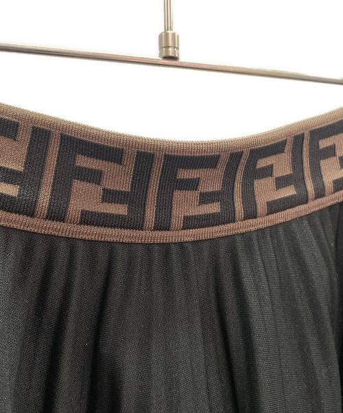 FENDI（フェンディ）FENDI (フェンディ) プリーツスカート ブラック サイズ:42の古着・服飾アイテム