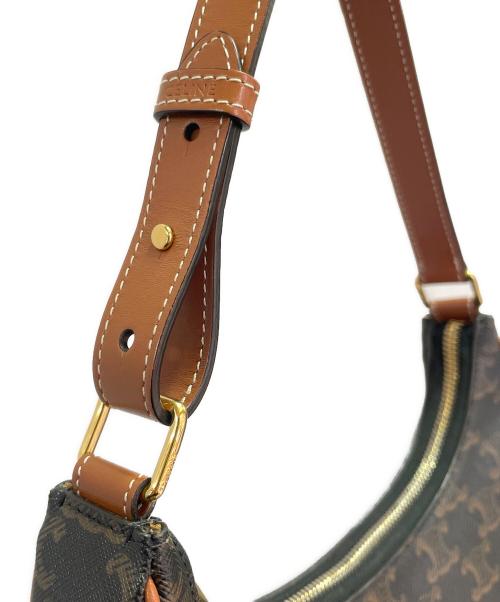 CELINE（セリーヌ）CELINE (セリーヌ) トリオンフキャンバスアヴァ ブラウンの古着・服飾アイテム
