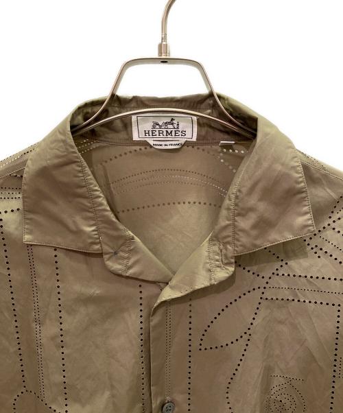 HERMES（エルメス）HERMES (エルメス) パンチングデザインシャツ カーキ サイズ:41の古着・服飾アイテム
