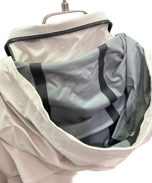 HERMES（エルメス）HERMES (エルメス) ナイロンジップブルゾン アイボリー サイズ:Ｌの古着・服飾アイテム