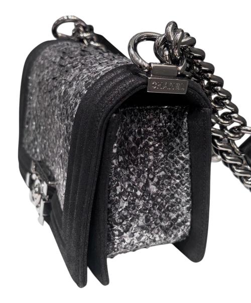 CHANEL（シャネル）CHANEL (シャネル) ボーイシャネル20 ブラックの古着・服飾アイテム