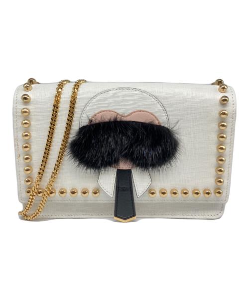 FENDI（フェンディ）FENDI (フェンディ) カーリトスタッズチェーンウォレット/ショルダーバッグ ホワイトの古着・服飾アイテム