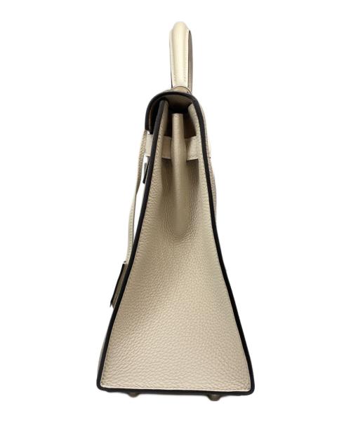 HERMES（エルメス）HERMES (エルメス) ケリー32 外縫い/マットシルバー金具/トゴ/エトゥープ×アイボリー系/A刻印 エトゥープ×アイボリー系 サイズ:32の古着・服飾アイテム