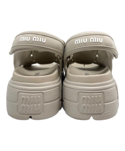 MIU MIU（ミュウミュウ）MIU MIU (ミュウミュウ) チャンキーネオプレン ライトグレー サイズ:38 1/2の古着・服飾アイテム