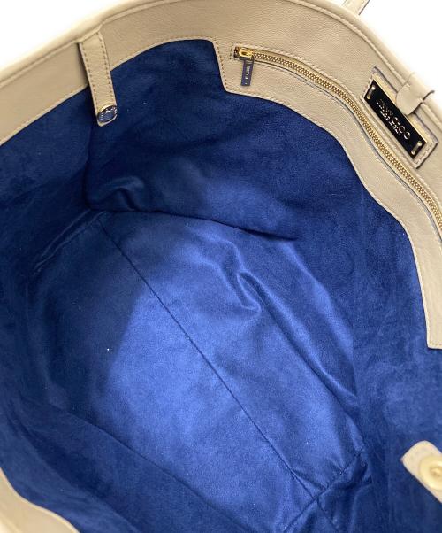 JIMMY CHOO（ジミーチュウ）JIMMY CHOO (ジミーチュウ) スタッズトートバッグ スカイブルーの古着・服飾アイテム