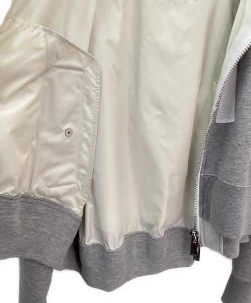 sacai（サカイ）sacai (サカイ) デザインショートフーディー ライトグレー サイズ:2の古着・服飾アイテム