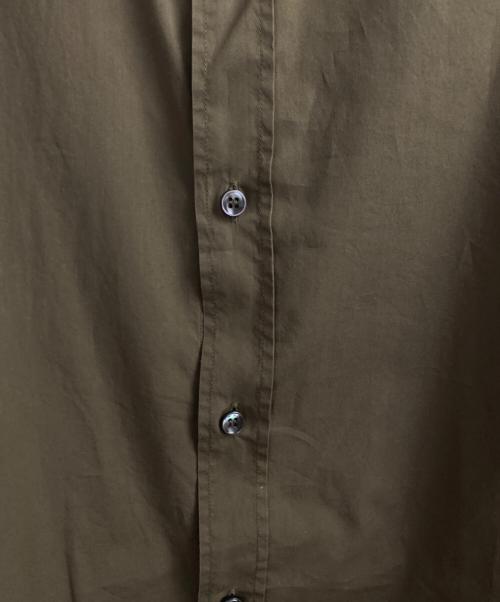 Maison Margiela（メゾンマルジェラ）Maison Margiela (メゾンマルジェラ) スリム レギュラーカラーシャツ カーキ サイズ:50の古着・服飾アイテム
