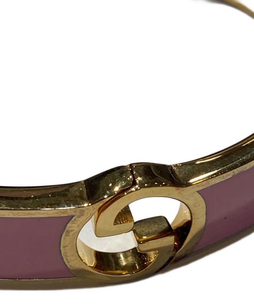 GUCCI（グッチ）GUCCI (グッチ) インターロッキングカフブレスレット ピンク×ゴールド サイズ:表記なしの古着・服飾アイテム