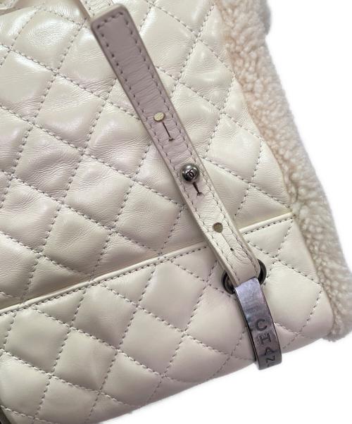 CHANEL（シャネル）CHANEL (シャネル) バックパック ホワイトの古着・服飾アイテム