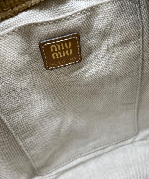 MIU MIU（ミュウミュウ）MIU MIU (ミュウミュウ) ミニバックパック シナモンの古着・服飾アイテム