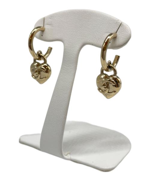 CHANEL（シャネル）CHANEL (シャネル) ハートモチーフ フープピアス ゴールドの古着・服飾アイテム