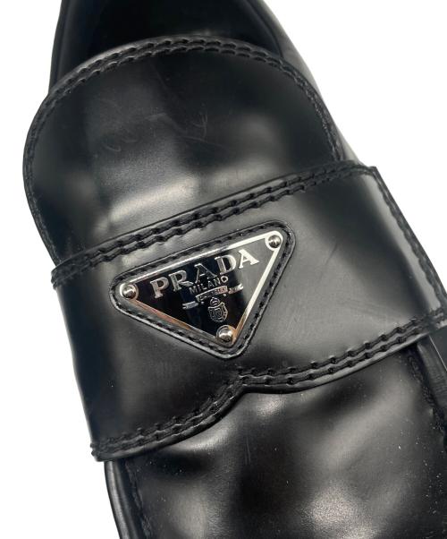 PRADA（プラダ）PRADA (プラダ) ブラッシュドレザー モノリス ローファー ブラック サイズ:9 1/2の古着・服飾アイテム