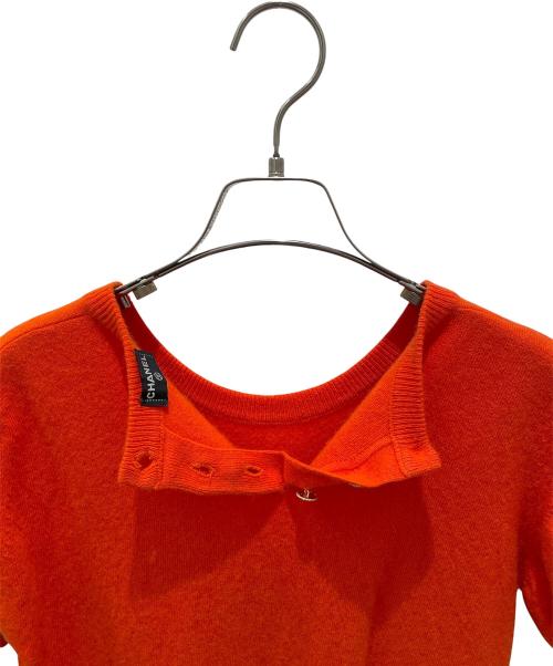 CHANEL（シャネル）CHANEL (シャネル) ココマーク カシミヤ バッグボタンワンピース オレンジ サイズ:1の古着・服飾アイテム