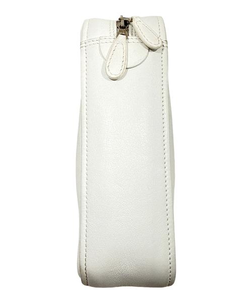 BALENCIAGA（バレンシアガ）BALENCIAGA (バレンシアガ) Triangle Logo Chain Shoulder Bag/トライアングルロゴチェーンショルダーバッグ ホワイトの古着・服飾アイテム