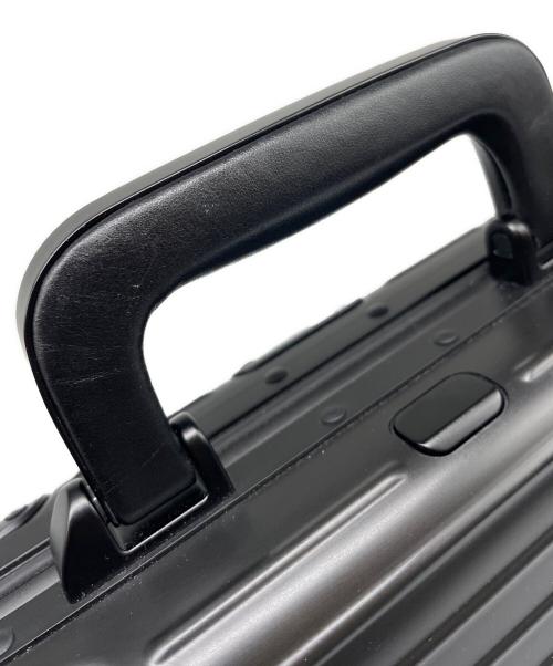 RIMOWA（リモワ）RIMOWA (リモワ) クロスボディバッグ 16 ブラックの古着・服飾アイテム