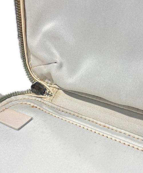 CHANEL（シャネル）CHANEL (シャネル) アイパッドバッグ アイボリーの古着・服飾アイテム