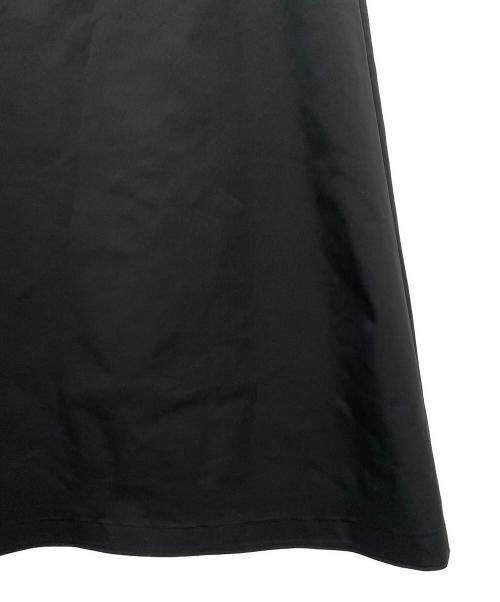 OBLI（オブリ）OBLI (オブリ) Uラインジャンパーワンピース ブラック サイズ:Freeの古着・服飾アイテム
