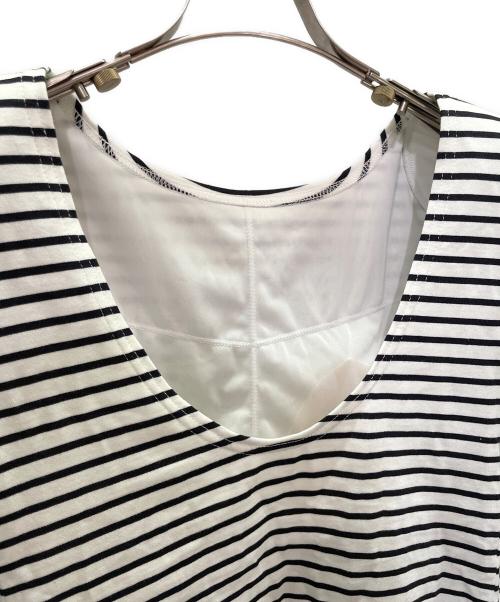 cygne（シーニュ）cygne (シーニュ) バックオープンボーダートップス ホワイト×ブラック サイズ:1の古着・服飾アイテム