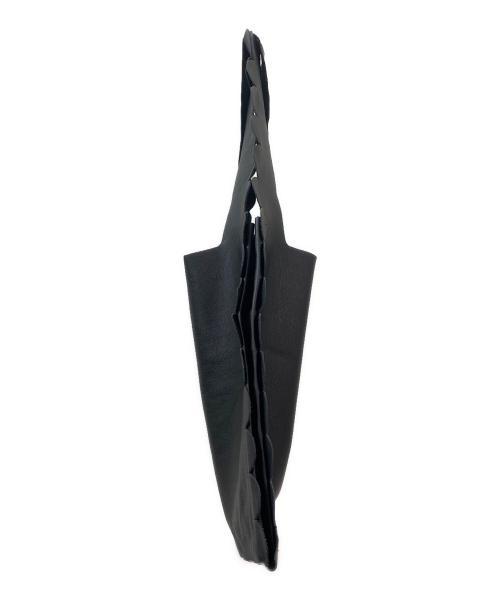 LUDLOW（ラドロー）LUDLOW (ラドロー) フリルハンドバッグ ブラックの古着・服飾アイテム