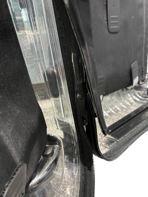 RIMOWA（リモワ）RIMOWA (リモワ) OFFWHITE (オフホワイト) Essential53/シースルーキャビン37L ブラック×ホワイト サイズ:37Lの古着・服飾アイテム