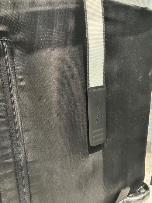 RIMOWA（リモワ）RIMOWA (リモワ) OFFWHITE (オフホワイト) Essential53/シースルーキャビン37L ブラック×ホワイト サイズ:37Lの古着・服飾アイテム