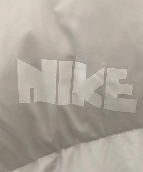 NIKE（ナイキ）NIKE (ナイキ) sacai (サカイ) ファー切替ダウンジャケット ホワイト サイズ:Lの古着・服飾アイテム