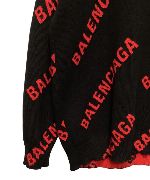 BALENCIAGA（バレンシアガ）BALENCIAGA (バレンシアガ) FW20 オールオーバーロゴクルーネックニット ブラック×レッド サイズ:Sの古着・服飾アイテム