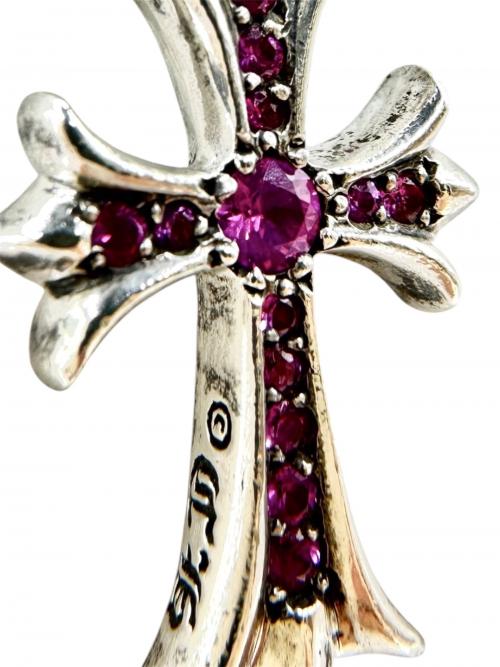 CHROME HEARTS（クロムハーツ）CHROME HEARTS (クロムハーツ) TNY CRSF P SAP タイニークロスファット PAVEピンクサファイア シルバー サイズ:TNY/タイニーの古着・服飾アイテム
