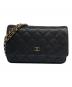 CHANEL（シャネル）の古着「キャビアスキン チェーンウォレット」｜ブラック