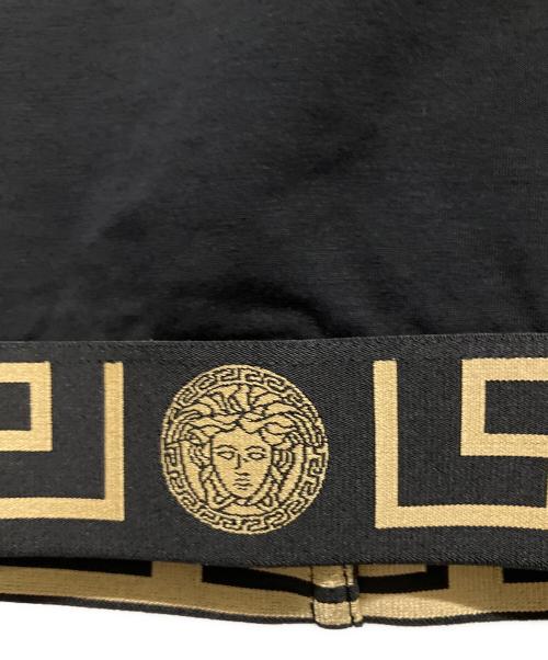 VERSACE（ヴェルサーチ）VERSACE (ヴェルサーチ) Greca Border cropped tank top ブラック サイズ:5の古着・服飾アイテム