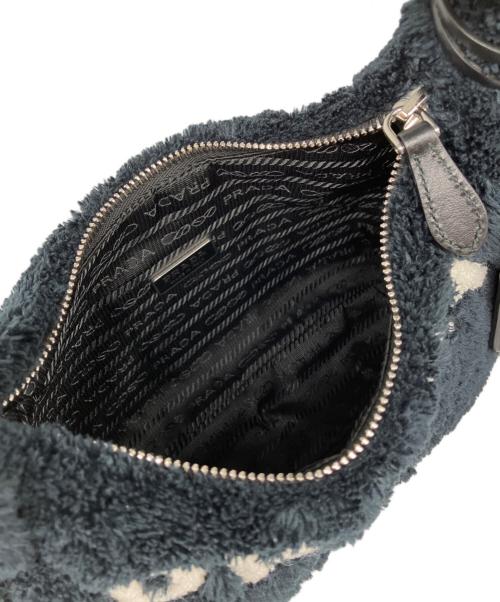 PRADA（プラダ）PRADA (プラダ) Re-Edition 2000 Mini Bag リエディション 2000 ミニバッグ/1NE515 ネイビー×ホワイト サイズ:ミニ/miniの古着・服飾アイテム