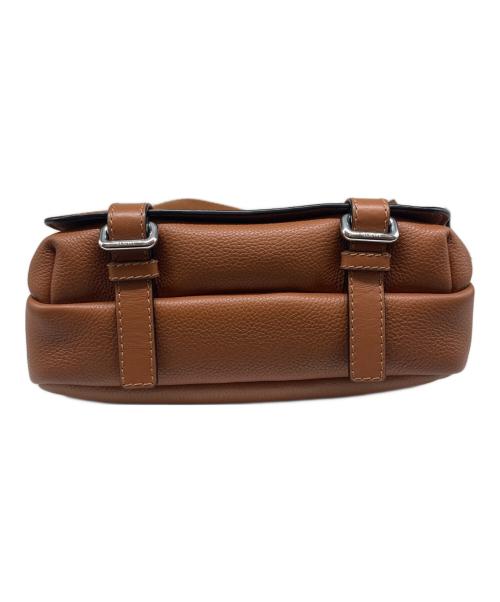 LOEWE（ロエベ）LOEWE (ロエベ) Military Messenger Bag In Soft Grained Calfskin ソフトグレインカーフスキン ミリタリー メッセンジャーバッグ/317.12AA72 ブラウンの古着・服飾アイテム