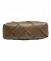 中古・古着 BOTTEGA VENETA (ボッテガベネタ) スモールカセットカメラバッグ ブラウン サイズ:-：150000円