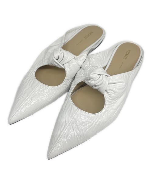 KHAITE（ケイト）KHAITE (ケイト) Patent Leather Pointed-Toe Mules ポインテッドトゥ パテントレザーミュール ホワイト サイズ:37の古着・服飾アイテム