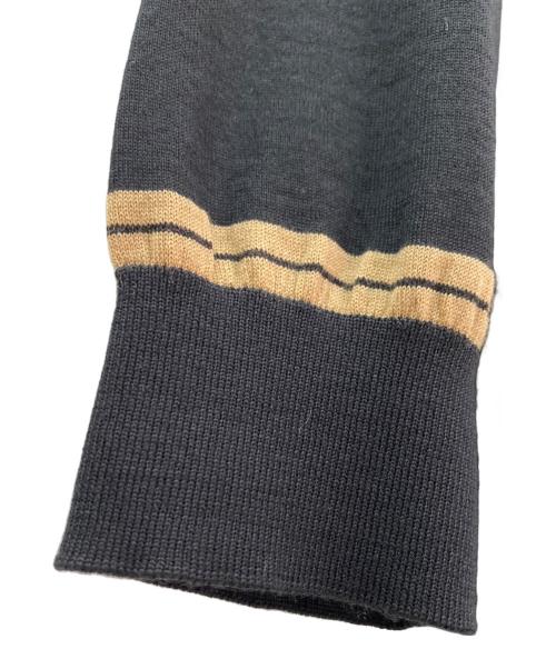 LOEWE（ロエベ）LOEWE (ロエベ) ロゴ刺繍クロップド丈カーディガン ブラック×キャメル サイズ:Mの古着・服飾アイテム