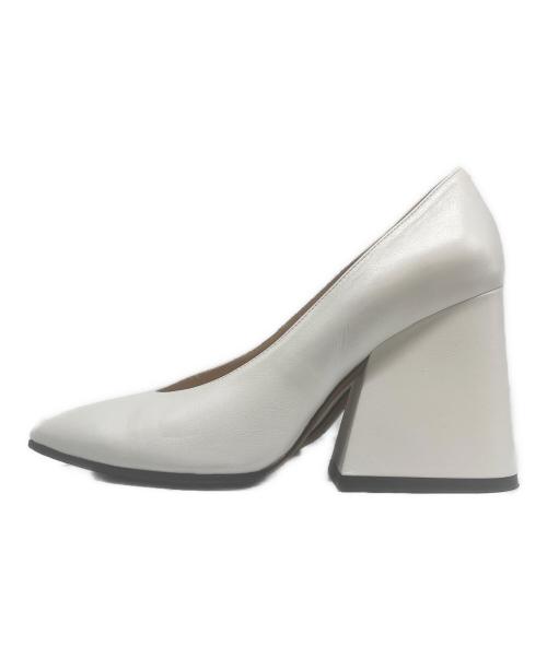 Maison Margiela（メゾンマルジェラ）Maison Margiela (メゾンマルジェラ) Pointed-Toe Chunky Heel Pumps ポインテッドトゥチャンキーヒールパンプス/58WL0108 ホワイト サイズ:37の古着・服飾アイテム