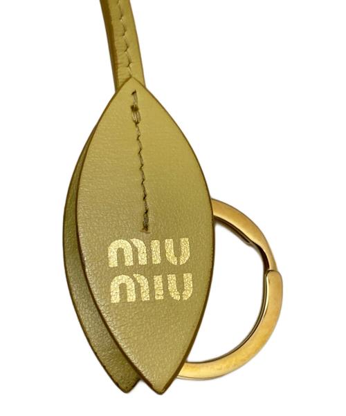 MIU MIU（ミュウミュウ）MIU MIU (ミュウミュウ) トリックレザーキーリング バニラベージュの古着・服飾アイテム