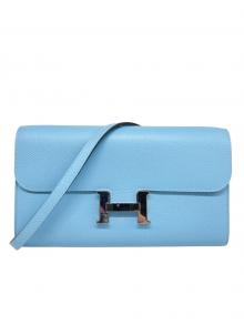 HERMES（エルメス）の古着「Constance Long To Go Wallet コンスタンス ロングトゥーゴー/ヴォーエプソン/スカイブルー/シルバー金具/W刻印:2024年製」｜スカイブルー