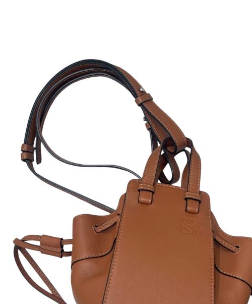 LOEWE（ロエベ）LOEWE (ロエベ) Hammock Drawstring Mini Bag/ハンモック ドローストリングバッグ ミニ ブラウン サイズ:ミニ/MINIの古着・服飾アイテム