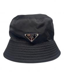 PRADA（プラダ）の古着「Re-Nylon Metal Triangle Logo Bucket Hat リナイロン メタルトライアングルロゴ バケットハット/1HC137」｜ブラック