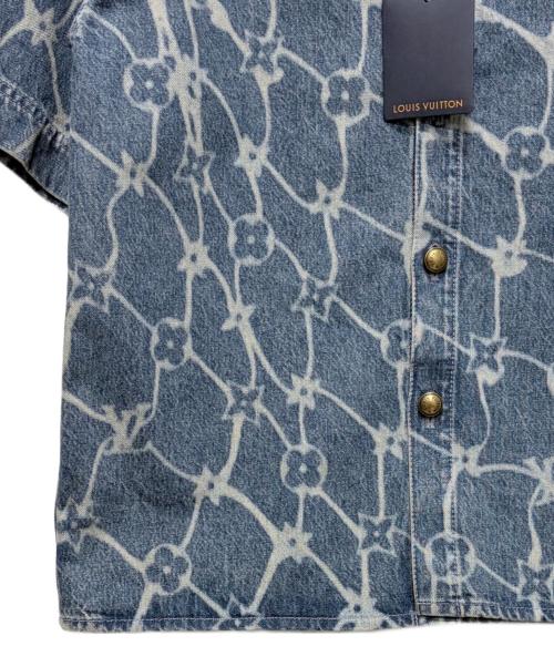LOUIS VUITTON（ルイ ヴィトン）LOUIS VUITTON (ルイ ヴィトン) モノグラム プリント ショートスリーブ デニム半袖シャツ ブルー サイズ:Sの古着・服飾アイテム