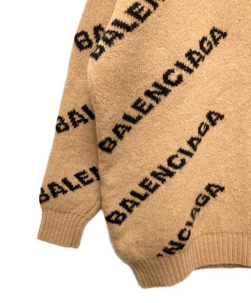 BALENCIAGA（バレンシアガ）BALENCIAGA (バレンシアガ) オールオーバーロゴニット ベージュ サイズ:Sの古着・服飾アイテム