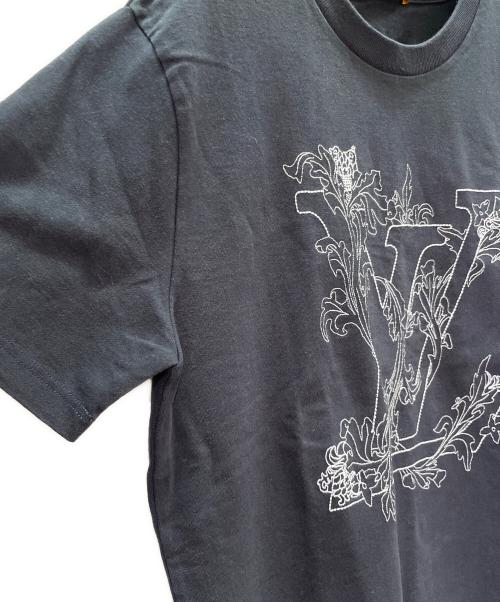 LOUIS VUITTON（ルイ ヴィトン）LOUIS VUITTON (ルイ ヴィトン) 20AW LV Flower Embroidered T-Shirt LVフラワー エンブロイダリー Tシャツ ネイビー サイズ:Mの古着・服飾アイテム