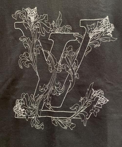 LOUIS VUITTON（ルイ ヴィトン）LOUIS VUITTON (ルイ ヴィトン) 20AW LV Flower Embroidered T-Shirt LVフラワー エンブロイダリー Tシャツ ネイビー サイズ:Mの古着・服飾アイテム