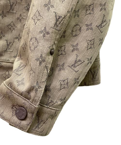 LOUIS VUITTON（ルイ ヴィトン）LOUIS VUITTON (ルイ ヴィトン) Monogram All-Over Denim Jacket モノグラム 総柄デニムジャケット/RM211Q QJQ HHA21W グレー サイズ:46の古着・服飾アイテム