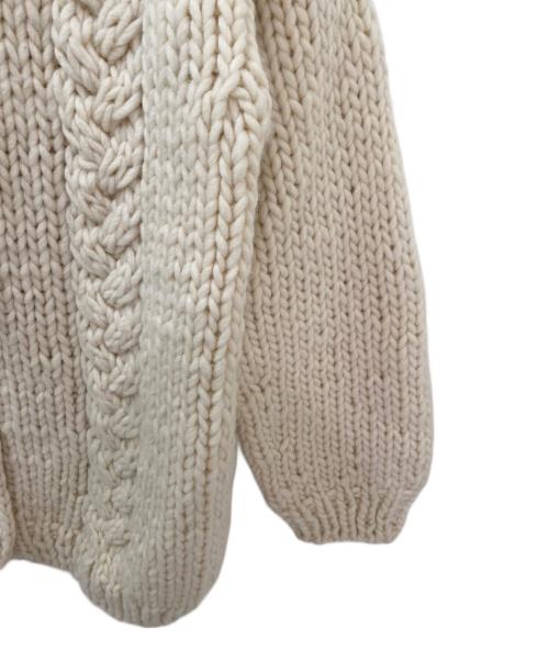 Hands of creation（ハンズオブクリエイション）Hands of creation (ハンズオブクリエイション) Hand knit ケーブルVカーディガン ホワイト サイズ:Fの古着・服飾アイテム