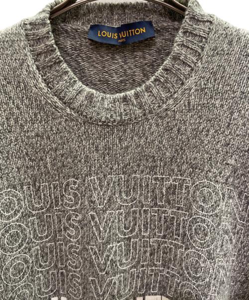 LOUIS VUITTON（ルイ ヴィトン）LOUIS VUITTON (ルイ ヴィトン) 18AW Logo Print Crewneck Knit Sweater ロゴプリント クルーネックニットセーター/RM182M GVL ライトグレー サイズ:Mの古着・服飾アイテム