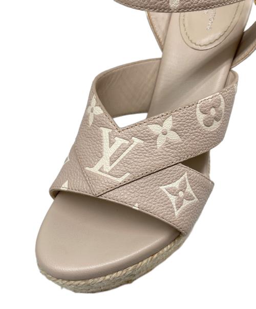 LOUIS VUITTON（ルイ ヴィトン）LOUIS VUITTON (ルイ ヴィトン) スターボード・ライン サンダル ベージュ サイズ:37の古着・服飾アイテム